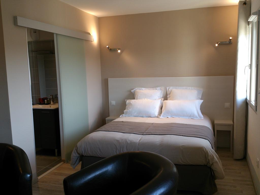 Hotel Les Petits Oreillers แซ็ง-มาร์แต็ง-ดิอาร์เดช ห้อง รูปภาพ