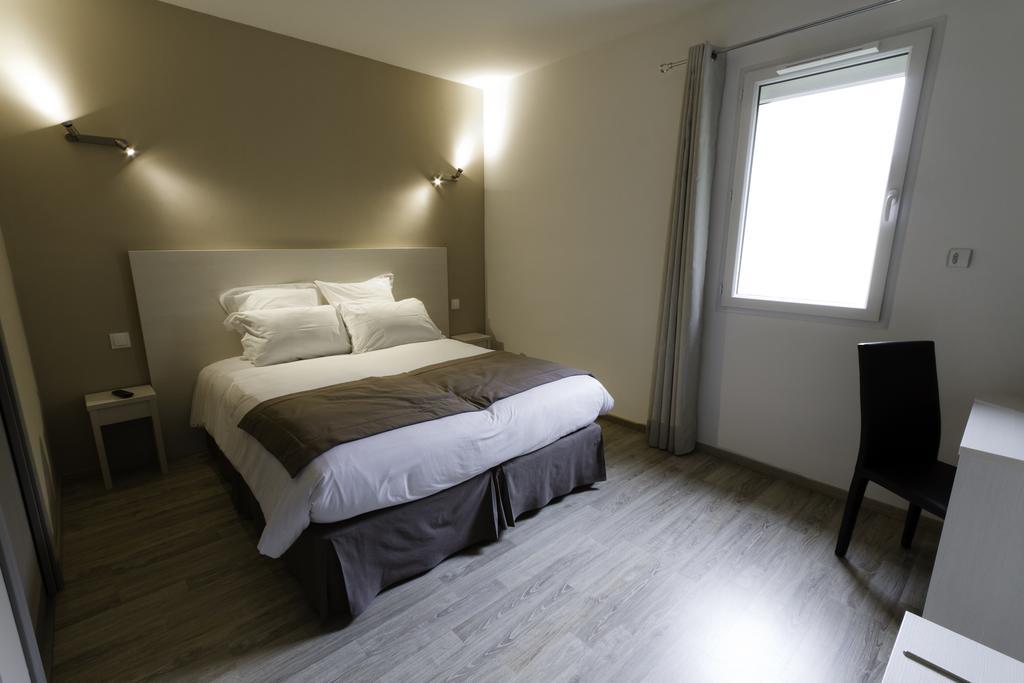 Hotel Les Petits Oreillers แซ็ง-มาร์แต็ง-ดิอาร์เดช ห้อง รูปภาพ
